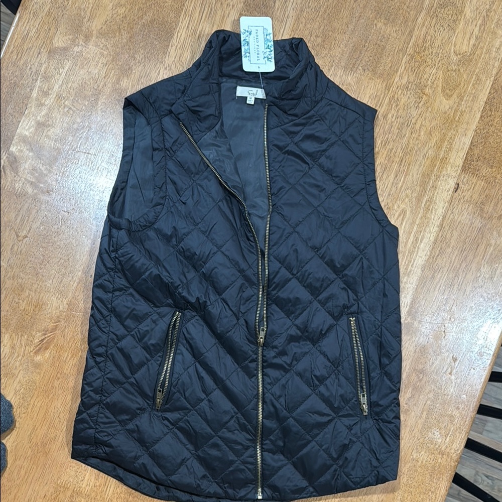 Easel Black Quilted Vest Lightweight Sleeveless